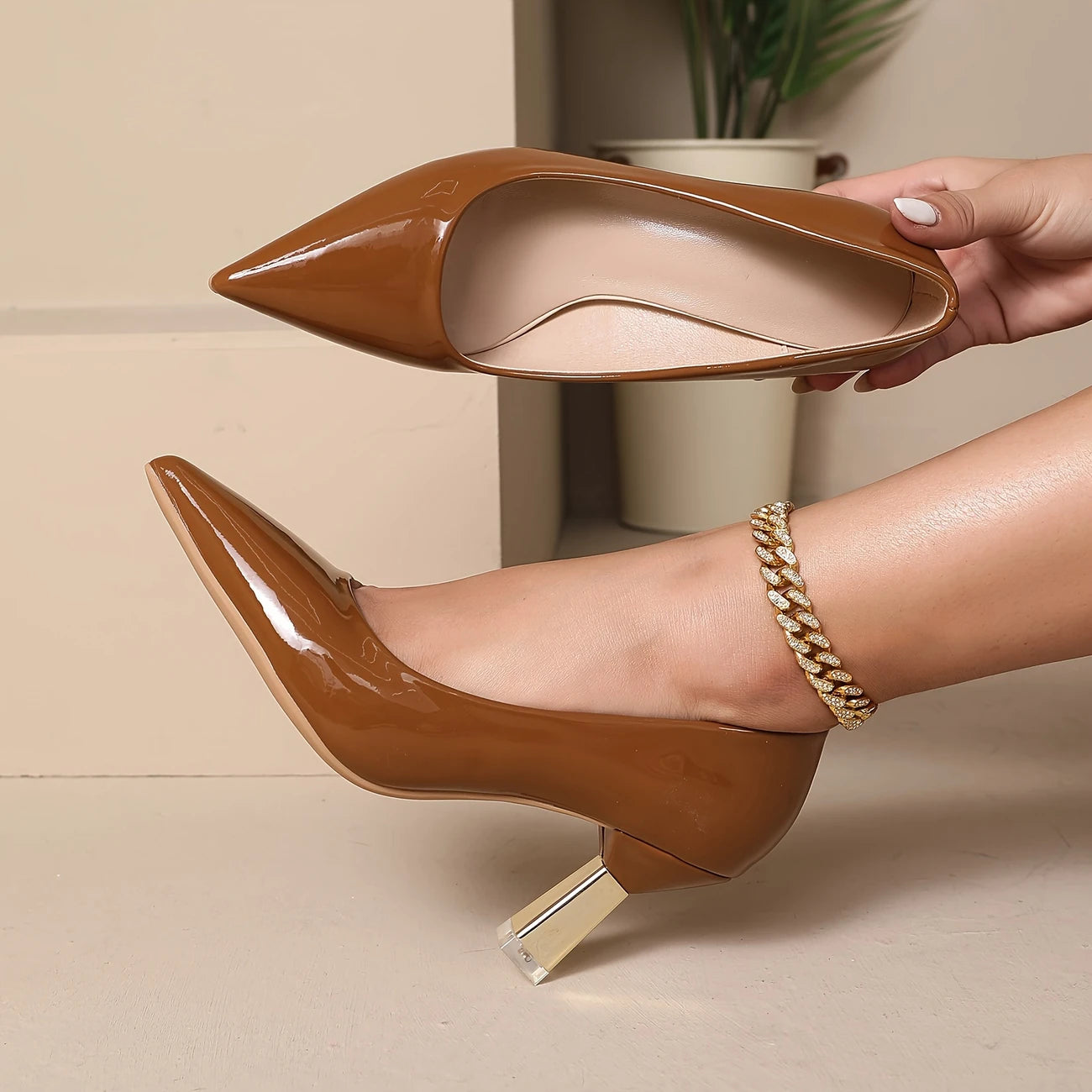 Elodie_Hart-Heels